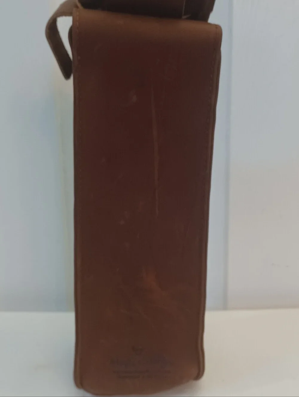 Winston Collection Columbian Leather Wine Carrier Single Bottle Golf Logo